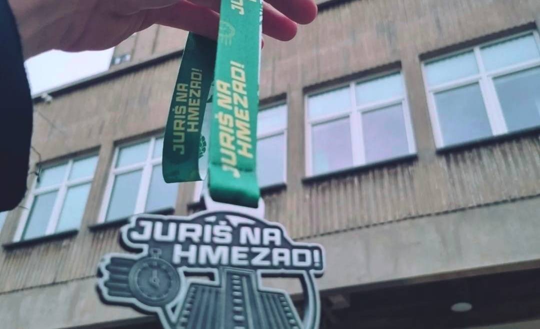 Juriš na Hmezad